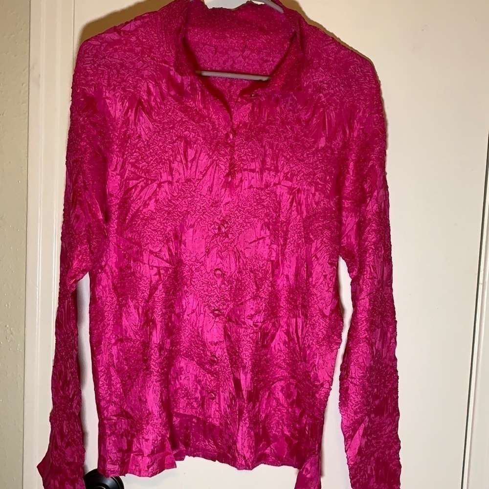 Trendy Hot Pink Crinkled Button Down Shirt, M/L